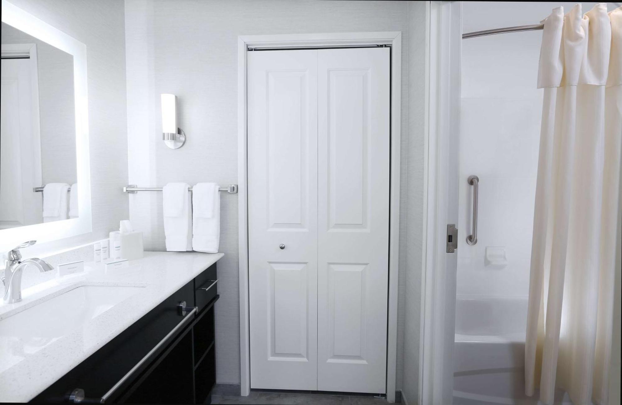 Homewood Suites By Hilton West Fargo/Sanford Medical Center מראה חיצוני תמונה